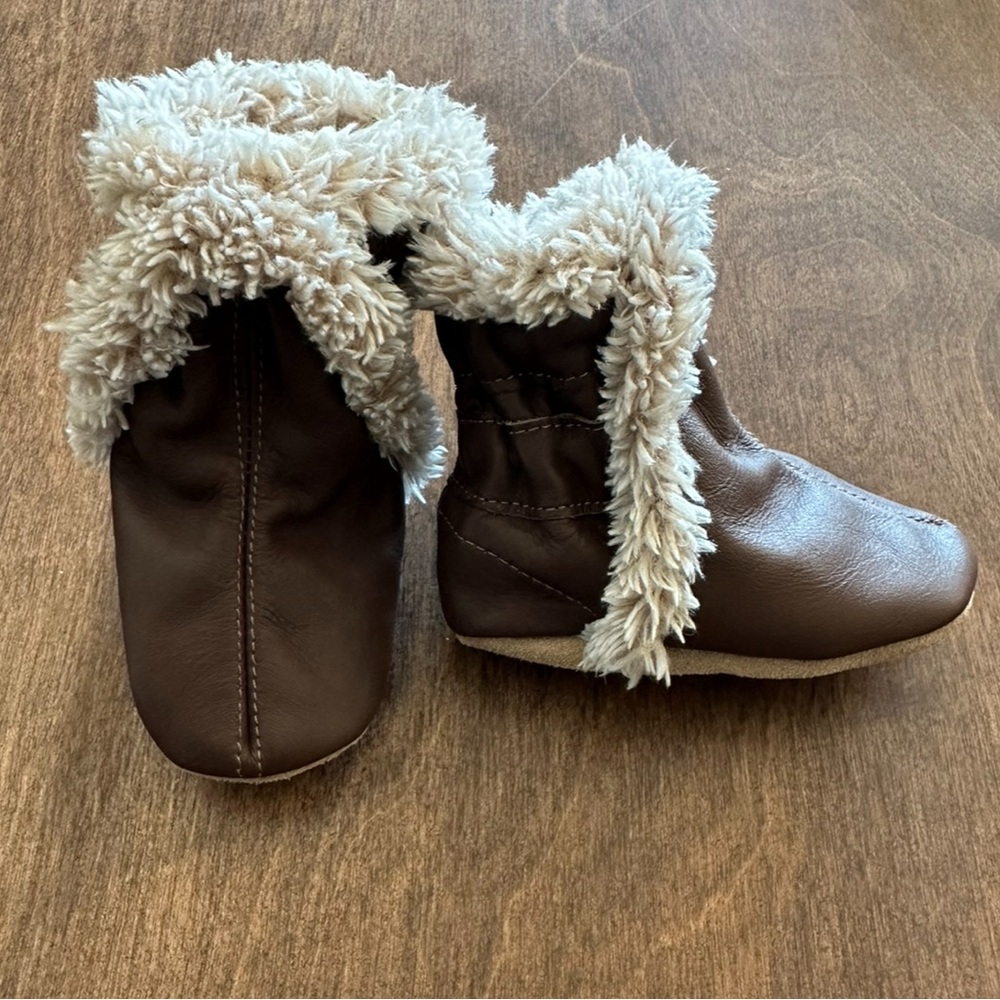 Robeez baby boots